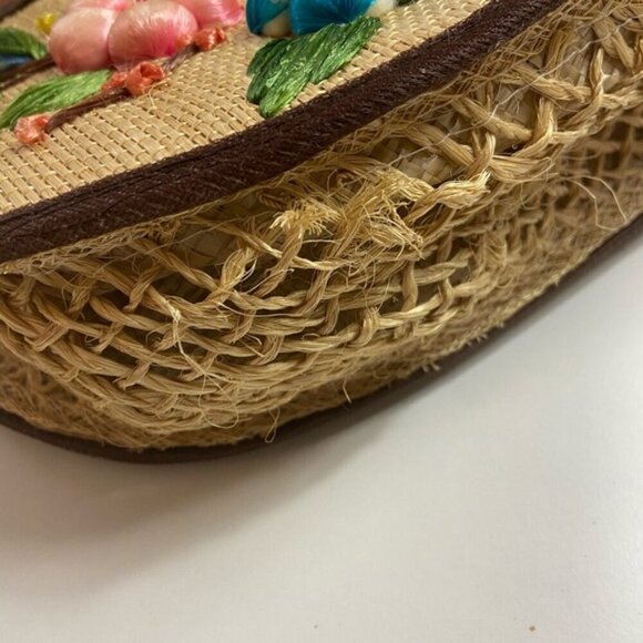 60s-70s Vintage Boho Straw Woven Handbag 3DFloral Embroidery Raffia Shoulder bag - Picture 7 of 16